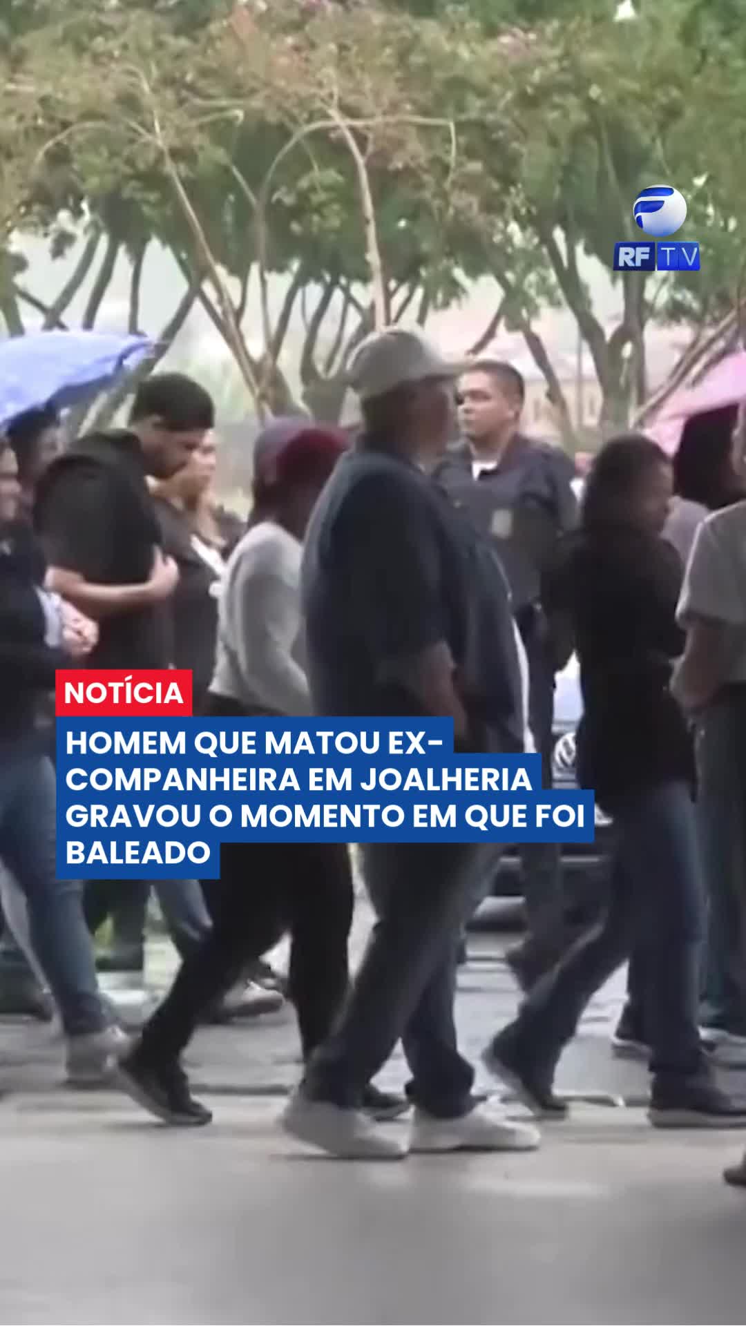 🚨 Homem que matou ex-namorada em joalheria gravou momento em que foi baleado

O homem que matou a ex-namorada dentro de uma joalheria gravou o momento em que foi baleado por policiais.

Após o crime, ele enviou um áudio confessando o assassinato. Segundo informações, o agressor foi atingido durante resistência à prisão.

Ele está internado sob custódia e deverá responder por feminicídio.

#Feminicídio #ViolênciaContraMulher #Polícia #Justiça #Segurança