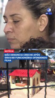 Suspeita de maus-tratos em creche é investigada em Bauru

Uma mãe registrou um boletim de ocorrência após suspeitar de maus-tratos contra a filha de apenas 1 ano em uma creche conveniada ao município de Bauru.

Para confirmar as desconfianças, ela colocou um gravador escondido na mochila da criança e afirma ter registrado agressões verbais contra alunos dentro da unidade. Após o caso vir à tona, uma auxiliar foi afastada das funções.

Em nota, a Associação Creche Berçário Rodrigues de Abreu informou que adotou medidas preventivas e afastou os colaboradores envolvidos, reforçando o compromisso com a segurança das crianças.

Segundo o boletim de ocorrência, a mãe percebeu mudanças no comportamento da filha e decidiu gravar a rotina da criança durante o período em que permanecia na creche. O caso foi registrado no dia 26 de fevereiro e deve ser investigado pela Polícia Civil.

#Bauru #InteriorDeSP #PolíciaCivil #Investigação #MausTratos #Creche #SegurançaDasCrianças #Notícia #Jornalismo #PortalDeNotícias #Brasil #Atualidades