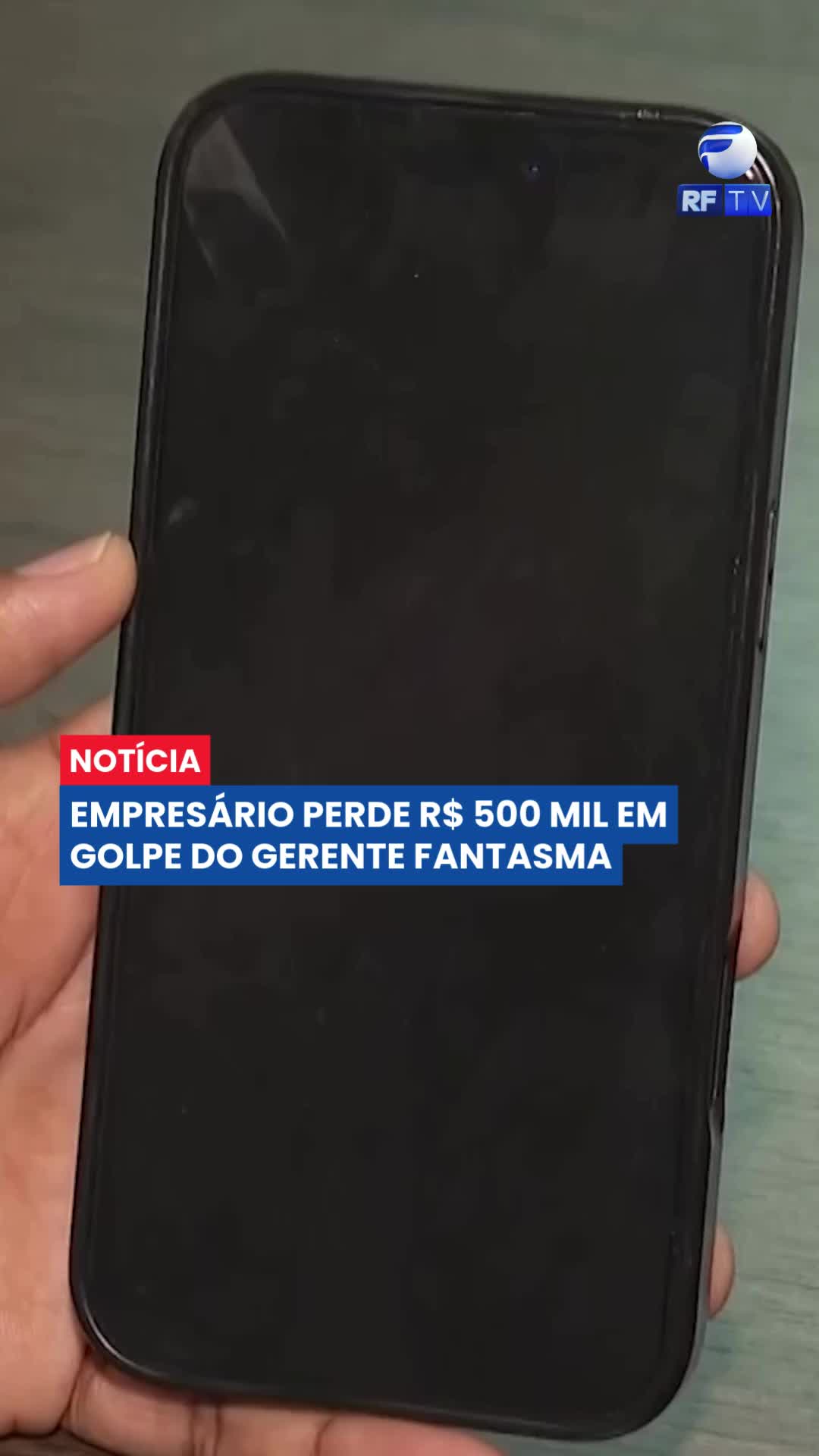 Golpe do “gerente fantasma” usa IA para clonar voz e número de banco

Um novo golpe financeiro tem feito vítimas no Brasil: criminosos usam inteligência artificial para clonar a voz e o número de telefone de gerentes bancários, tornando as ligações praticamente idênticas às oficiais.

Um empresário perdeu mais de R$ 500 mil após acreditar que falava com seu banco. A quadrilha atuava a partir de uma central clandestina em Praia Grande (SP), usando dados obtidos por engenharia social.

Especialistas alertam: bancos não pedem senhas ou transferências por telefone. Em caso de dúvida, procure diretamente os canais oficiais da instituição.

#Golpe #FraudeBancária #InteligênciaArtificial #SegurançaDigital #Alerta