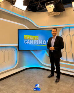 O programa Tá no Ar Campinas segue levando muita informação para você!

Enquanto Julio Stevanelli aproveita suas merecidas férias, quem assume o comando é Vinícius Boer, trazendo as principais notícias regionais e nacionais, além de muita prestação de serviço para a população.

Não perca!
De segunda a sábado, às 10h da manhã.

Onde assistir:
RFTV – TV aberta canal 8.1
TVRO da Embratel (canal 120)
YouTube e App RFTV Play