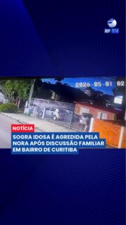 Sogra idosa é agredida pela nora após discussão familiar em Curitiba

Uma sogra idosa foi agredida pela nora na última sexta-feira (1º), no bairro Guabirotuba, em Curitiba. Segundo informações, a confusão começou durante a madrugada, após um desentendimento entre o casal.

O filho da vítima teria discutido com a companheira ao mencionar a intenção de procurar um homem apontado como possível envolvimento extraconjugal da mulher.

Ao tentar intervir na discussão, a idosa se aproximou da nora para pedir que a situação fosse encerrada, momento em que foi atacada. Imagens de câmera de segurança mostram a agressora sentada do lado de fora da residência quando a vítima chega e abre o portão. Após troca de palavras, a mulher se levanta e inicia as agressões, derrubando a idosa no chão e continuando os ataques.

O caso deve ser apurado pelas autoridades.

#Curitiba #Guabirotuba #Violência #Agressão #Segurança #Polícia #Notícia #Brasil