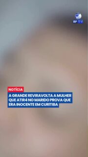 🚨 Reviravolta em caso de tentativa de homicídio em Curitiba
A Polícia Civil do Paraná concluiu que Jéssica de Almeida agiu em legítima defesa ao atirar no marido durante uma agressão dentro de casa, no bairro CIC, em Curitiba.
Segundo as investigações, o ex-lutador José Ricardo da Silva teria atacado a esposa com empurrões e puxões de cabelo antes de ser baleado. Laudos técnicos comprovaram que a arma funcionava normalmente e o depoimento do filho do casal, de apenas 9 anos, foi decisivo para esclarecer o caso.
Com a conclusão do inquérito, a situação foi revertida: o caminhoneiro, que antes acusava a mulher de tentativa de homicídio, agora foi indiciado por lesão corporal e violência doméstica.
Jéssica deixou a cidade após conseguir uma medida protetiva e tenta reconstruir a vida longe do ex-companheiro.
#Curitiba #Parana #ViolenciaDomestica #LegitimaDefesa #PoliciaCivil #Noticias #Cidade