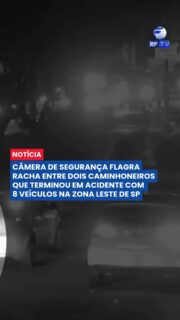 Câmera flagra suposto racha entre caminhoneiros que terminou em acidente com oito veículos
Imagens de uma câmera de segurança registraram o momento em que dois caminhões trafegam em alta velocidade antes de um grave acidente que envolveu oito veículos na Zona Leste de São Paulo. A suspeita é de que os motoristas estivessem disputando um racha quando perderam o controle dos veículos.
A colisão causou grandes danos, interditou a via e mobilizou equipes de resgate e agentes de trânsito. O caso está sendo investigado pelas autoridades, que analisam as imagens para esclarecer as circunstâncias do acidente e apurar possíveis responsabilidades.
#SãoPaulo #Acidente #Trânsito #ZonaLeste #Caminhoneiros #Investigação #SegurançaViária #Notícia #Brasil