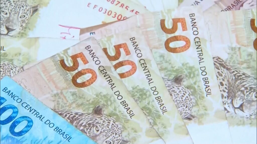 Você consegue viver bem com um salário mínimo ?