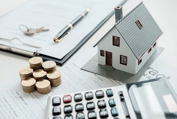 Você possui imóvel próprio ou depende de imóvel alugado?