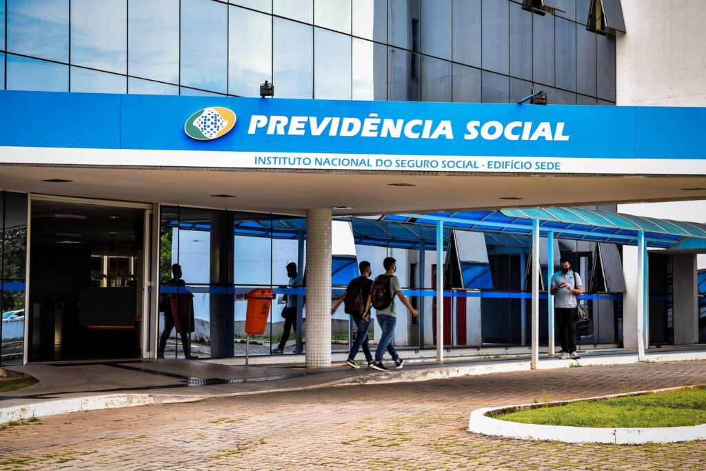 Você também está com problemas para receber o benefício do INSS?