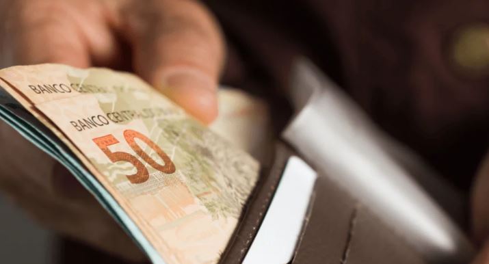 O Salário Mínimo supre suas necessidades básicas?