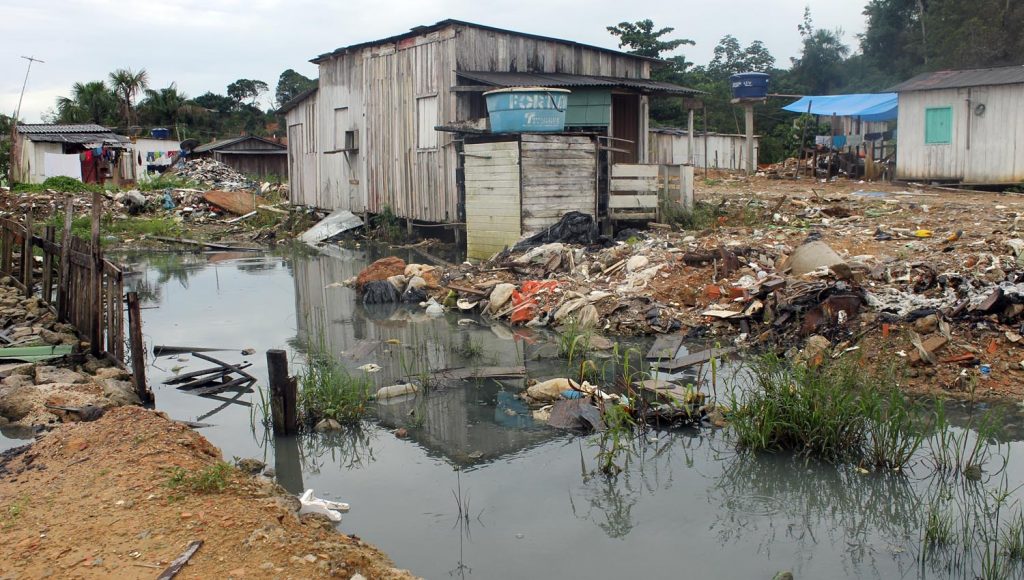 O bairro onde você mora tem infraestrutura?