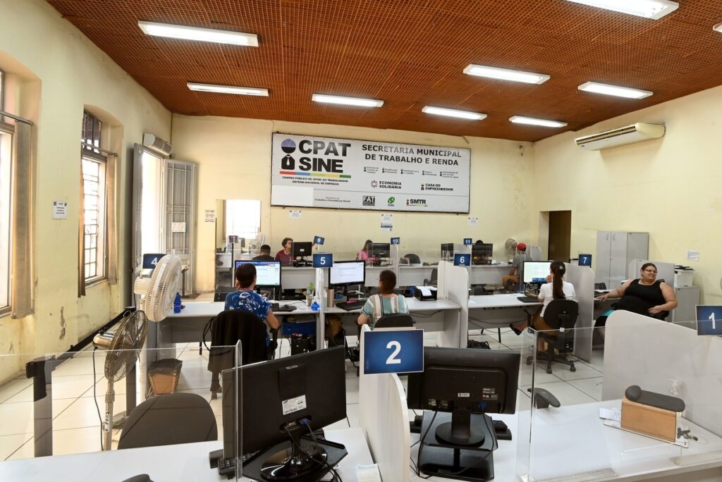 Centro do Trabalhador tem mais de mil vagas