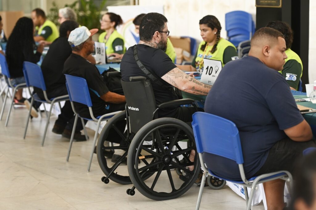 Feirão de emprego oferece mais mil vagas