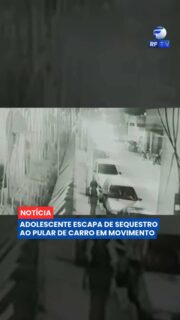 🚨 Uma adolescente de 16 anos conseguiu escapar de um carro em movimento após ser puxada para dentro do veículo na zona norte do Rio de Janeiro.
O caso aconteceu na noite de sexta-feira (4), quando a jovem voltava da escola, no Engenho Novo. Segundo o depoimento, o homem teria afirmado estar armado antes de puxá-la para o veículo. Ela aproveitou um momento de distração para abrir a porta e saltar.
A adolescente sofreu ferimentos leves e conseguiu pedir ajuda. Imagens de câmeras de segurança registraram parte da ação. O suspeito foi localizado em São Pedro da Aldeia e preso após a Justiça expedir um mandado. A Polícia Civil investiga o caso.
👉 Acompanhe a RFTV para mais informações sobre a investigação.
#RFTV #PortalVeloz #RioDeJaneiro #Segurança #Polícia #Adolescente