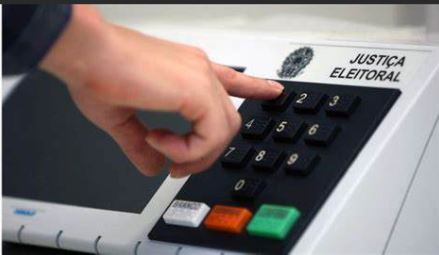 Você acredita que o papel da imprensa é fundamental para a escolha dos candidatos?