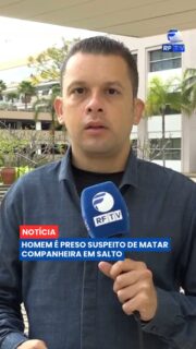 🚔 Uma mulher foi encontrada morta após uma denúncia de briga de casal na Avenida Eugênio Coltro, em Salto. A Guarda Municipal foi acionada e iniciou buscas depois de receber informações de que um homem de 32 anos havia fugido em direção ao bairro Cecap.
O suspeito foi localizado e abordado na Avenida Roque Lazzazzera. Segundo a Guarda Municipal, ele confessou o crime e indicou o local onde teria deixado a arma utilizada. O armamento foi encontrado municiado e engatilhado.
O homem e a arma foram encaminhados ao plantão policial, e ele permaneceu preso em flagrante por homicídio. As circunstâncias e a motivação do crime serão investigadas pela Polícia Civil.
👉 Acompanhe a RFTV para mais informações sobre o caso.
#RFTV #PortalVeloz #Salto #Polícia #Homicídio #Segurança