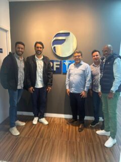 ⚽📺 Dia de troca de ideias e novos projetos na RFTV!
Recebemos a visita do ex-jogador Athirson (@athirson.oficial) para uma conversa sobre futuras oportunidades e iniciativas que prometem trazer muitas novidades.
O encontro contou com a presença do nosso diretor Luciano Araújo (@lucianoaraujo67), além de Juarez Valentim, Antonio Carlos Jr. e Yan Rodrigues.
Acreditamos que grandes projetos nascem de grandes encontros, que venham os próximos capítulos! 🚀
#RFTV #Athirson #Futebol #Comunicação #Televisão #NovosProjetos #Parcerias #Networking