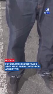 Um fotógrafo viveu momentos de terror após marcar um encontro por aplicativo e cair em uma armadilha criminosa conhecida como "golpe do amor".
Segundo as informações, a vítima foi atraída para o local combinado, onde acabou sequestrada e agredida pelos criminosos. Casos semelhantes têm sido registrados em diversas regiões do país.
A Polícia investiga a participação dos envolvidos e alerta a população para redobrar os cuidados ao marcar encontros com pessoas conhecidas apenas pela internet.
#GolpeDoAmor #Polícia #Crime #Segurança #Investigação #Aplicativo #Notícias #Brasil #Urgente