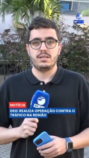 Uma operação da Polícia Civil resultou na apreensão de aproximadamente 5 quilos de maconha e na prisão de um homem suspeito de tráfico de drogas em Campinas. 🚔
A ação, batizada de "Agosto Feliz", foi realizada por equipes da 2ª Delegacia de Investigações sobre Entorpecentes (Dise/Deic) e cumpriu diligências em endereços de Campinas e Indaiatuba. Segundo a polícia, o suspeito é apontado como responsável pela comercialização de entorpecentes na região do Jardim Ipiranga. Durante a operação, os agentes localizaram cerca de cinco quilos de maconha, e o homem foi preso em flagrante por tráfico de drogas.
As investigações continuam para identificar outros possíveis envolvidos e ampliar as ações de combate ao tráfico na região. 💬
Você acredita que operações como essa contribuem para reduzir o tráfico de drogas nas cidades?
#RFTV #PortalVeloz #Campinas #TraficoDeDrogas #Noticias #Brasil