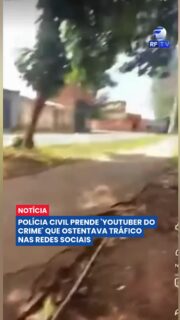 A Polícia Civil de São Paulo desarticulou uma quadrilha que utilizava um canal na internet para promover o tráfico de drogas e ostentar o crime. O grupo, intitulado "O Trio", acumulava quase 300 vídeos e cerca de 360 mil visualizações, exibindo grandes quantias de dinheiro e o dia a dia nos pontos de venda.

O líder do grupo, um jovem de 22 anos conhecido como "Baga", foi localizado e preso em um quarto de motel. Segundo as investigações, ele era o responsável por gerenciar o canal e recrutar pelo menos oito menores de idade para a comercialização dos entorpecentes.

Durante a operação, os policiais encontraram drogas escondidas até dentro de vasos sanitários. Dois celulares usados para as gravações foram apreendidos. Por determinação judicial, o canal será retirado do ar para evitar a influência sobre outros jovens.

#PolíciaCivil #SegurançaPública #TráficoDeDrogas #YoutuberDoCrime #Flagrante #Notícias #Justiça #Investigação #SãoPaulo #R7