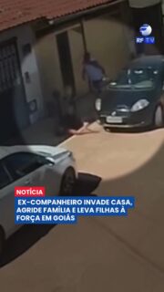 Momentos de tensão marcaram uma residência em Valparaíso de Goiás, no Entorno do Distrito Federal. Segundo a denúncia, um homem invadiu a casa da ex-companheira, agrediu familiares e levou as duas filhas do casal à força.

De acordo com a ocorrência, o suspeito entrou no imóvel sem autorização e iniciou uma série de agressões contra pessoas que estavam no local. Em seguida, pegou as crianças e deixou a residência antes da chegada da polícia.

O caso é investigado pelas autoridades, que trabalham para localizar o suspeito e esclarecer todas as circunstâncias da ocorrência. As medidas de proteção à vítima também estão sendo analisadas.

#ValparaísoDeGoiás #Goiás #Polícia #ViolênciaDoméstica #Investigação #Crime #Brasil #Notícias #Urgente