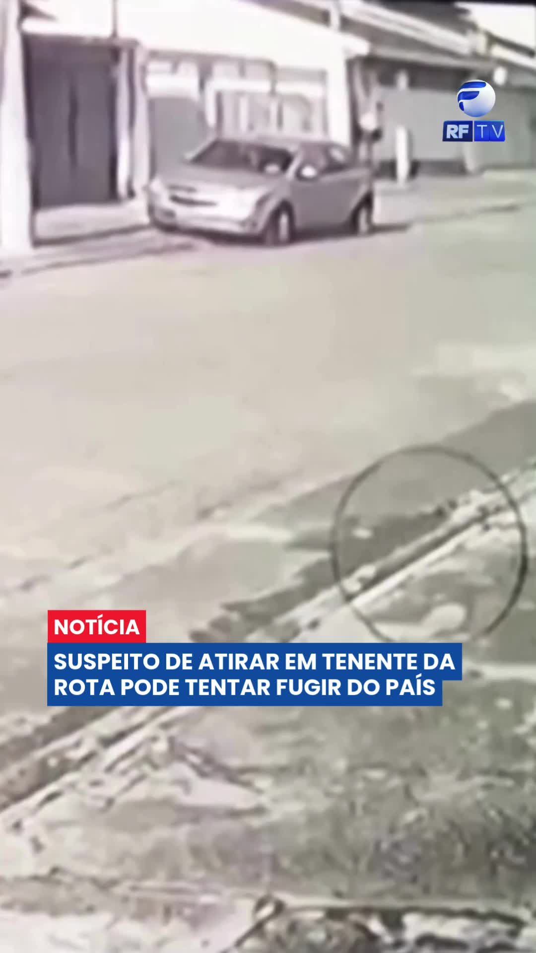 A Polícia Civil de São Paulo intensificou as buscas por Hércules da Costa Siqueira, conhecido como "Golias" ou "Peruca", apontado como o principal suspeito de atirar contra o tenente da ROTA Ronickson Pimentel dos Santos. Investigadores acreditam que ele possa estar tentando deixar o país acompanhado da esposa e das filhas.

Imagens de câmeras de segurança mostram o suspeito com a família em Taubaté, no interior paulista. Segundo a investigação, ele pode ter recebido apoio para fugir após o atentado, ocorrido em 27 de junho, quando o policial foi baleado na cabeça ao sair de uma academia em São Caetano do Sul.

Outros três suspeitos já foram identificados, dois estão presos e um morreu durante uma ação policial. O tenente permanece internado em estado grave, enquanto as forças de segurança seguem mobilizadas para localizar o autor dos disparos.

#SãoPaulo #ROTA #Polícia #Investigação #Crime #Segurança #Brasil #Notícias #Urgente