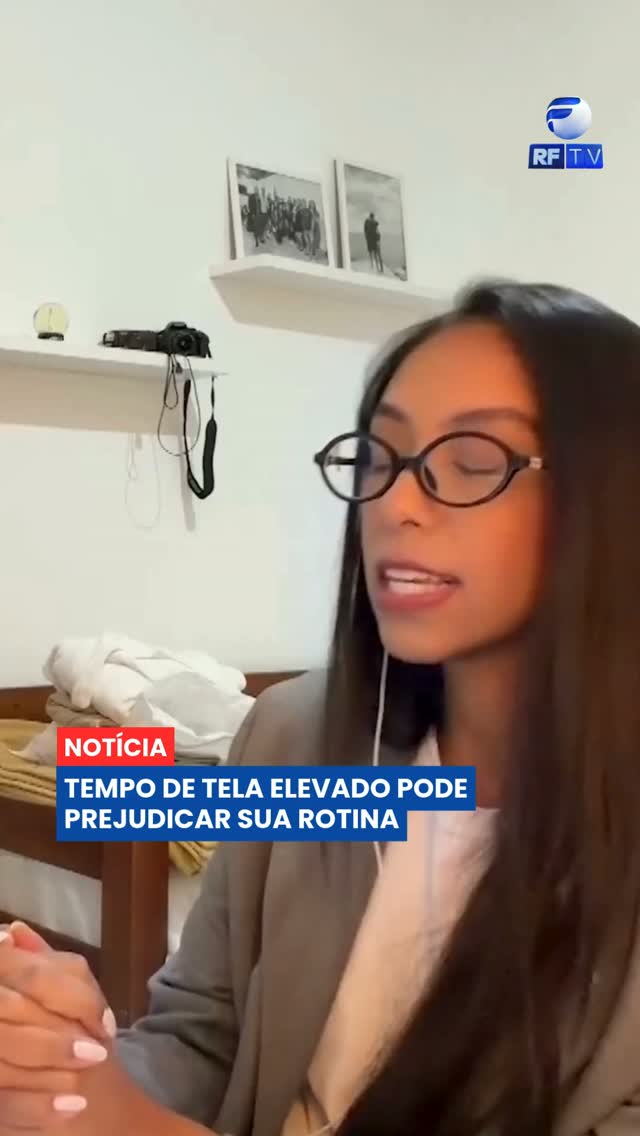 Você já percebeu quanto tempo passa olhando para a tela do celular? O uso excessivo do aparelho pode afetar o sono, a concentração, a produtividade e até os relacionamentos.

Especialistas recomendam pequenas mudanças na rotina para reduzir o tempo de tela, como desativar notificações desnecessárias, estabelecer horários sem o celular, evitar o uso antes de dormir e utilizar recursos que monitoram o tempo de uso dos aplicativos.

Criar momentos de desconexão e investir em atividades fora das telas também pode trazer benefícios para a saúde física e mental, ajudando a melhorar a qualidade de vida.

#Saúde #BemEstar #Tecnologia #Celular #SaúdeMental #QualidadeDeVida #Dicas #Brasil #RFTV