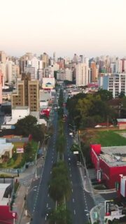 Você já parou para pensar em tudo o que Campinas representa? 🌟
Hoje celebramos 252 anos de uma cidade que é sinônimo de superação e vanguarda. Do charme da Lagoa do Taquaral à excelência da Unicamp, Campinas prova que é possível crescer sem perder a essência.
Mas a verdadeira riqueza dessa terra não está apenas nos seus prédios ou parques, mas no coração de cada pessoa que acredita e trabalha para fazer desta cidade um lugar melhor. É dia de sentir orgulho das nossas raízes e celebrar o futuro brilhante que estamos construindo juntos.
Parabéns, Campinas! 🎂
São mais de dois séculos de história, inovação e muitas conquistas. E para você, qual é o lugar ou a lembrança que mais te dá orgulho de viver aqui? Conta pra gente nos comentários! 👇