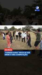 O que começou como uma gíria da internet virou um verdadeiro campeonato entre jovens de várias partes do Brasil 🎮

Inspirada no universo dos games, a expressão "farmar aura" passou a representar atitudes que demonstram carisma, criatividade e presença. A tendência saiu das redes sociais e ganhou as ruas, com competições em praças e espaços públicos onde os participantes fazem poses, dançam e criam performances para conquistar o público. Em um dos eventos, o vencedor levou um prêmio de R$ 1 mil.

Especialistas afirmam que, além da diversão, esses encontros fortalecem a convivência entre os jovens e mostram como tendências da internet podem se transformar em eventos presenciais que atraem milhares de pessoas.

Você participaria de um campeonato para "farmar aura"? 💬

#RFTV #PortalVeloz #Brasil #RedesSociais #Noticias #Brasil