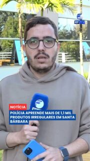 Um comerciante foi preso durante uma operação da Polícia Civil em Santa Bárbara d'Oeste. 🚔
Durante a fiscalização em um estabelecimento comercial, os policiais apreenderam 1.109 produtos comercializados de forma irregular, entre eles cigarros eletrônicos, essências para narguilé, essências para vape e o produto conhecido como "melzinho". Segundo a investigação, os itens não tinham nota fiscal, comprovação de origem ou autorização dos órgãos competentes para comercialização.
O responsável pelo comércio foi preso em flagrante e encaminhado para audiência de custódia. Todo o material apreendido será periciado, enquanto a Polícia Civil dará continuidade às investigações sobre a origem e a distribuição dos produtos.
Na sua opinião, a fiscalização desse tipo de comércio deve ser intensificada? 💬
#RFTV #PortalVeloz #SantaBarbaraDOeste #PoliciaCivil #Noticias #Brasil