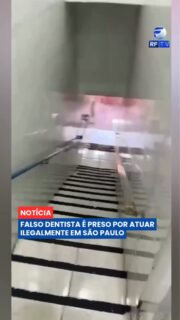 Um homem foi preso em São Paulo suspeito de se passar por dentista e atuar ilegalmente na profissão. 🚔

Segundo as informações apuradas, o investigado teria utilizado documentos e registros de terceiros para realizar atendimentos odontológicos sem possuir habilitação para exercer a atividade. A investigação também aponta suspeitas de fraude relacionadas à atuação profissional.

A polícia realizou diligências para reunir provas e identificar possíveis vítimas. O homem foi detido e o caso segue sob investigação para esclarecer há quanto tempo ele atuava de forma irregular e se outras pessoas foram prejudicadas.

Você costuma verificar o registro profissional antes de realizar um atendimento de saúde?

#RFTV #PortalVeloz #SaoPaulo #PoliciaCivil #Noticias #Brasil