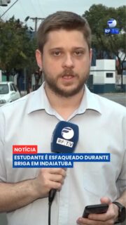 Uma briga entre estudantes terminou com um adolescente ferido por golpes de faca e outro jovem apreendido em Indaiatuba 🚨
Segundo as informações apuradas, a discussão aconteceu na cidade e evoluiu para uma agressão com faca. O estudante ferido recebeu atendimento médico, enquanto o adolescente apontado como autor foi apreendido e encaminhado para os procedimentos legais.
A ocorrência foi apresentada às autoridades, que agora investigam as circunstâncias da briga e o que teria motivado o ataque. A dinâmica do caso também deve ser esclarecida a partir dos depoimentos dos envolvidos e de possíveis testemunhas.
O caso segue sob investigação.
#RFTV #PortalVeloz #Indaiatuba #Seguranca #Noticias #Brasil