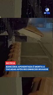 Uma bancária aposentada de 64 anos foi morta a facadas dentro da própria casa, em Bom Jesus dos Perdões, no interior de São Paulo 🚨
Segundo as informações apuradas, Maria Aparecida estava na residência quando um homem identificado como Guilherme, conhecido da família, entrou no imóvel durante a madrugada. O suspeito teria acessado a casa pela janela do banheiro, depois de passar pelos muros de imóveis vizinhos.
Ao perceber a presença do invasor, Maria Aparecida o reconheceu e gritou para alertar o marido. Segundo a investigação, Guilherme então a atacou com uma faca e fugiu. Durante a fuga, deixou objetos que ajudaram a polícia a chegar até ele, entre eles um cartão do SUS.
O suspeito foi localizado e preso. As autoridades também investigam o histórico criminal dele e as circunstâncias da invasão.
O caso segue sob investigação da Polícia Civil.
#RFTV #PortalVeloz #SaoPaulo #Homicidio #Noticias #Brasil