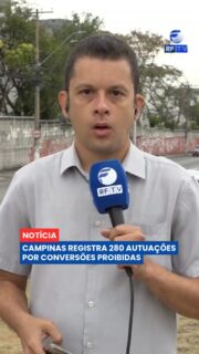 🚦 Um cruzamento da Avenida das Amoreiras, em Campinas, registrou 280 autuações por conversões proibidas entre janeiro e meados de agosto deste ano, segundo a Emdec.
A infração ocorre principalmente quando motoristas que chegam pela Rua Ouro atravessam a Avenida das Amoreiras e fazem uma conversão proibida à esquerda para acessar o sentido centro. A manobra pode provocar conflitos com veículos que chegam pela Avenida Ana Beatriz Bierrenbach.
Também foram identificados retornos proibidos realizados por motoristas que circulam pelo sentido centro da Amoreiras ou chegam pela Avenida Ana Beatriz Bierrenbach.
O cruzamento entre a Avenida das Amoreiras, a Rua Ouro e a Avenida Ana Beatriz Bierrenbach registrou 11 sinistros entre 2023 e 2026. Cinco tiveram vítimas feridas, cinco não tiveram vítimas e um foi um atropelamento sem morte.
A fiscalização também é realizada por videomonitoramento. As conversões e retornos proibidos são infrações de trânsito e podem resultar em multa.
#RFTV #PortalVeloz #Campinas #Transito #Noticias #Brasil
