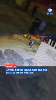 🚨 Um idoso foi agredido por um jovem em plena via pública, em São José dos Campos, no interior de São Paulo. A ação foi registrada por câmeras de segurança instaladas em frente a uma academia.
As imagens mostram o jovem desferindo socos contra a vítima, que cai no chão. Mesmo depois da queda, o homem continua sendo atingido com chutes e socos. Segundo testemunhas, o idoso é um mecânico autônomo que vive atualmente em situação de vulnerabilidade social.
A vítima teria sofrido golpes principalmente na região abdominal, além de possíveis ferimentos provocados por faca. Ele teria demonstrado receio de registrar a ocorrência, e as autoridades utilizam as imagens para tentar identificar o agressor e instaurar um inquérito.
Você acompanhou o caso? Comente e compartilhe esta informação.
#RFTV #PortalVeloz #SãoJoséDosCampos #Violência #Segurança #Polícia