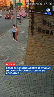 🚨 Uma discussão entre um casal de influenciadores e um motorista de aplicativo terminou com os dois feridos em Curitiba.
Segundo as informações sobre o caso, Frederico e Lunara discutiram com o motorista por causa do local onde o veículo estava estacionado. Durante o conflito, o motorista teria dado ré e atingido Frederico.
Na sequência, Lunara tentou recuperar o celular que havia ficado dentro do carro. Segundo o relato, ela acabou sendo arrastada pelo veículo por cerca de 50 metros e sofreu vários ferimentos. O caso é investigado pelas autoridades.
👉 Acompanhe os próximos desdobramentos do caso na RFTV e no Portal Veloz.
#RFTV #PortalVeloz #Curitiba #MotoristaDeAplicativo #Segurança #Paraná